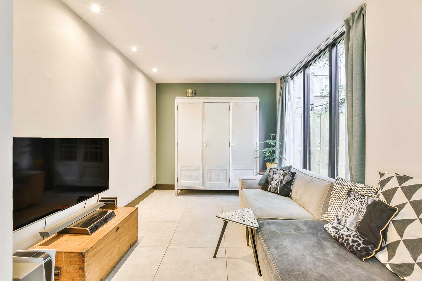 Triplex apartment