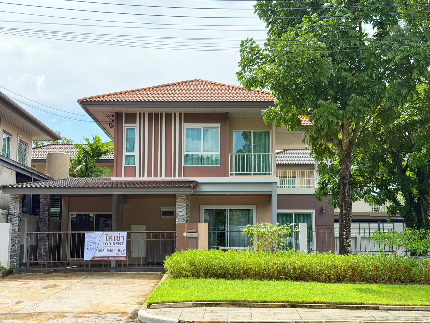 001 SARANSIRI VILLAGE